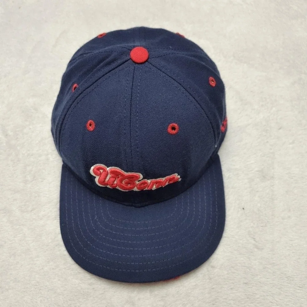 UConn Huskies New Era Hat Cap Fitted Mens 7 1/4 Blue Embroidered NCAA Basketball